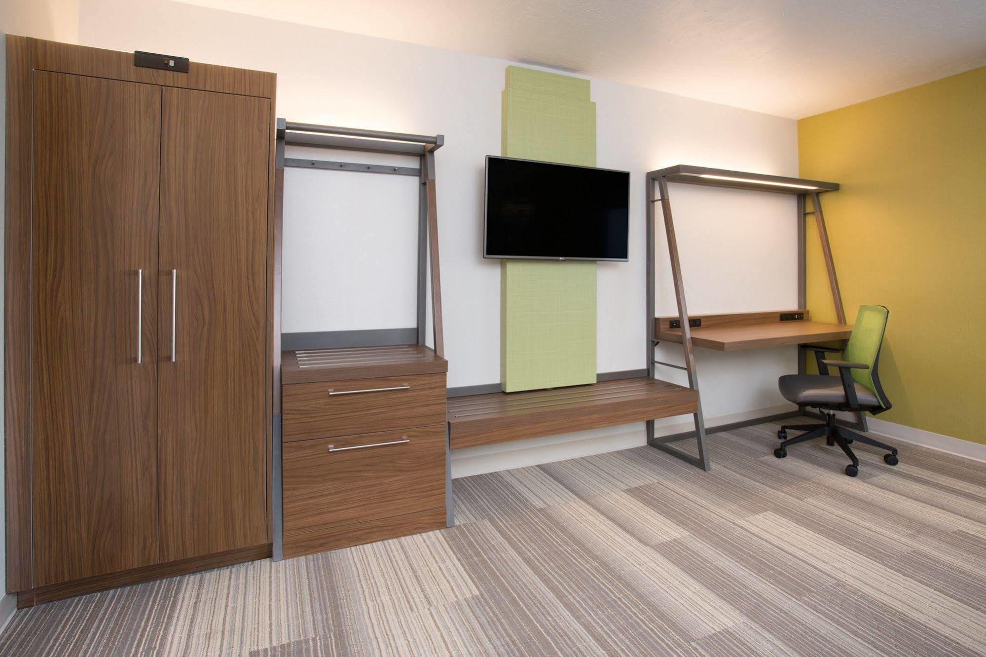 Holiday Inn Express & Suites Perryton By Ihg Lord Exterior foto